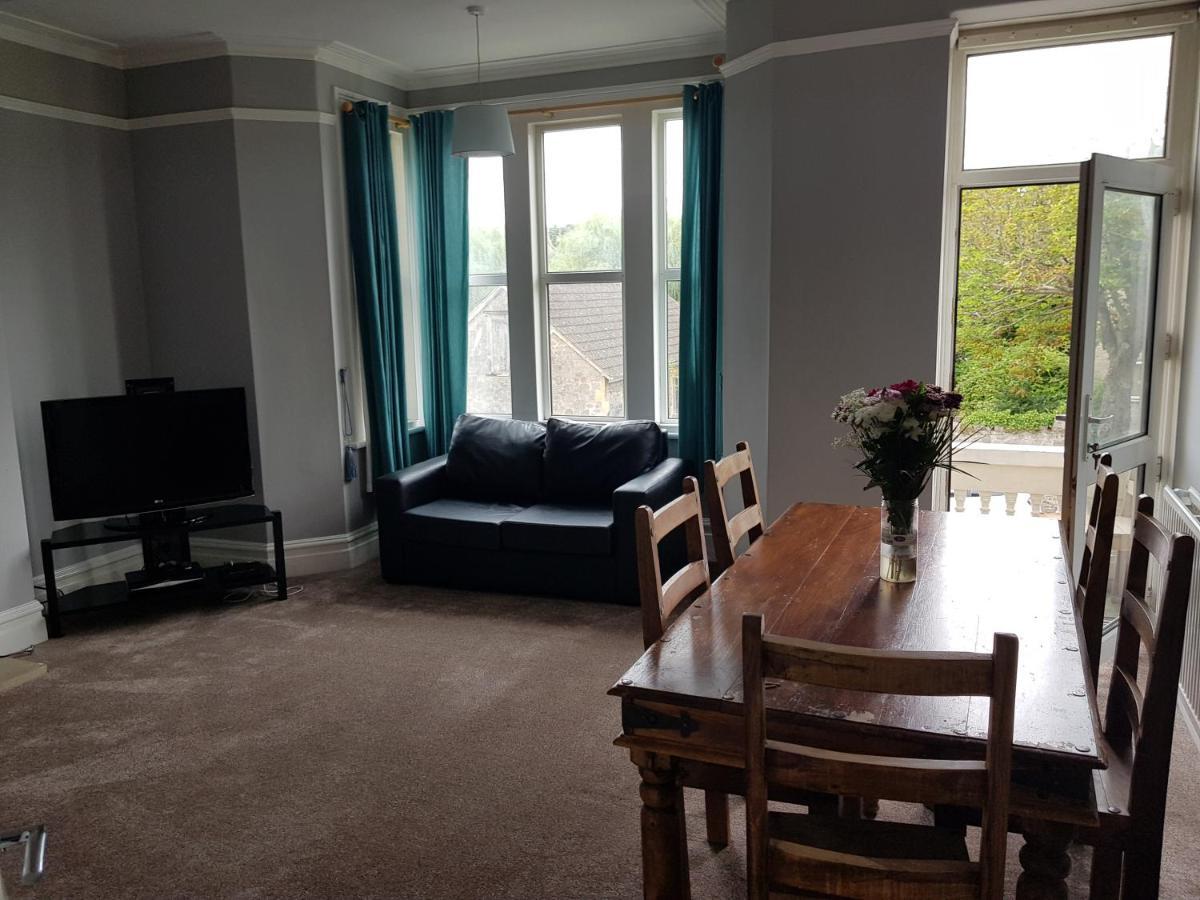 Large First Floor Balcony Flat Next To Beach Apartment Weston-super-Mare Ngoại thất bức ảnh